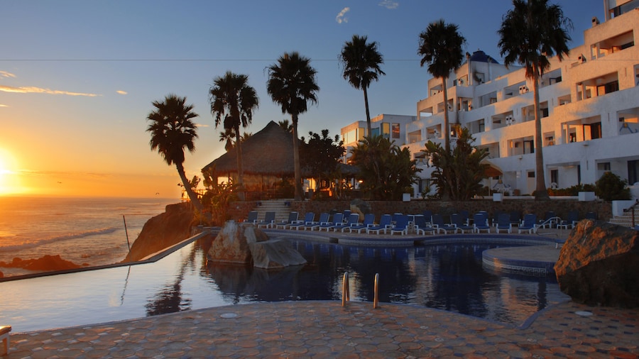 Las Rocas Resort And Spa