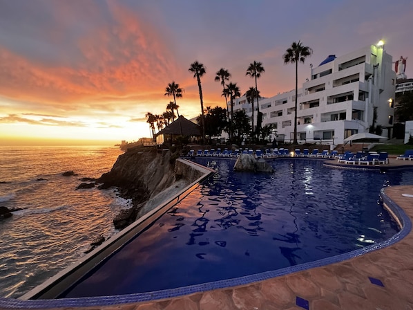 2 outdoor pools, pool umbrellas, pool loungers - Las Rocas Resort And Spa (Playas de Rosarito)