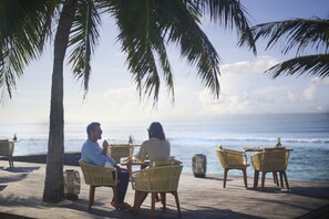 4 restaurants, spécialités Cuisine à base de fruits de mer