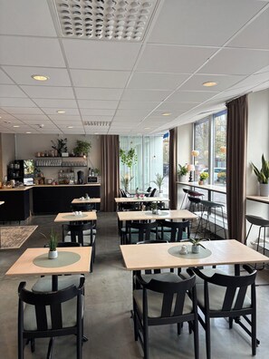 Petit déjeuner buffet compris tous les jours