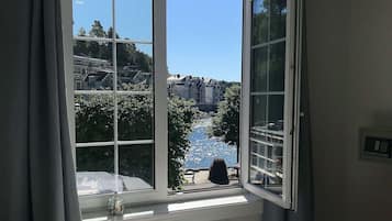 Double Room, 1 Double Bed, Ocean View | Premium bedding, pillowtop beds, desk, free WiFi