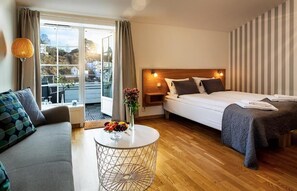Superior Double Room, Balcony, Ocean View | Premium bedding, pillowtop beds, desk, free WiFi - Tvedestrand Fjordhotell - Unike Hoteller (Tvedestrand)