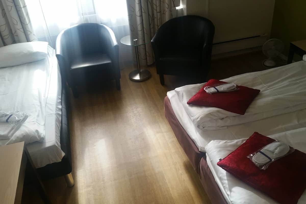 Triple Room