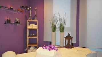 Salas para tratamentos a dois, sauna seca, sauna a vapor