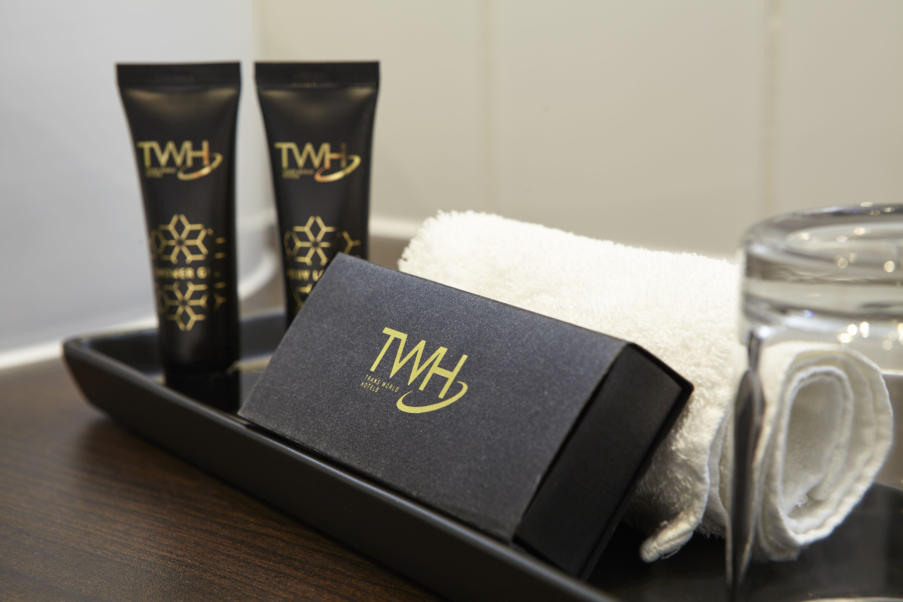 superior room | bathroom | combined shower/bathtub, hair dryer, towels, soap