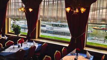 Desayuno buffet incluido todos los días