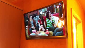 Una cassaforte in camera, una scrivania, Wi-Fi gratuito