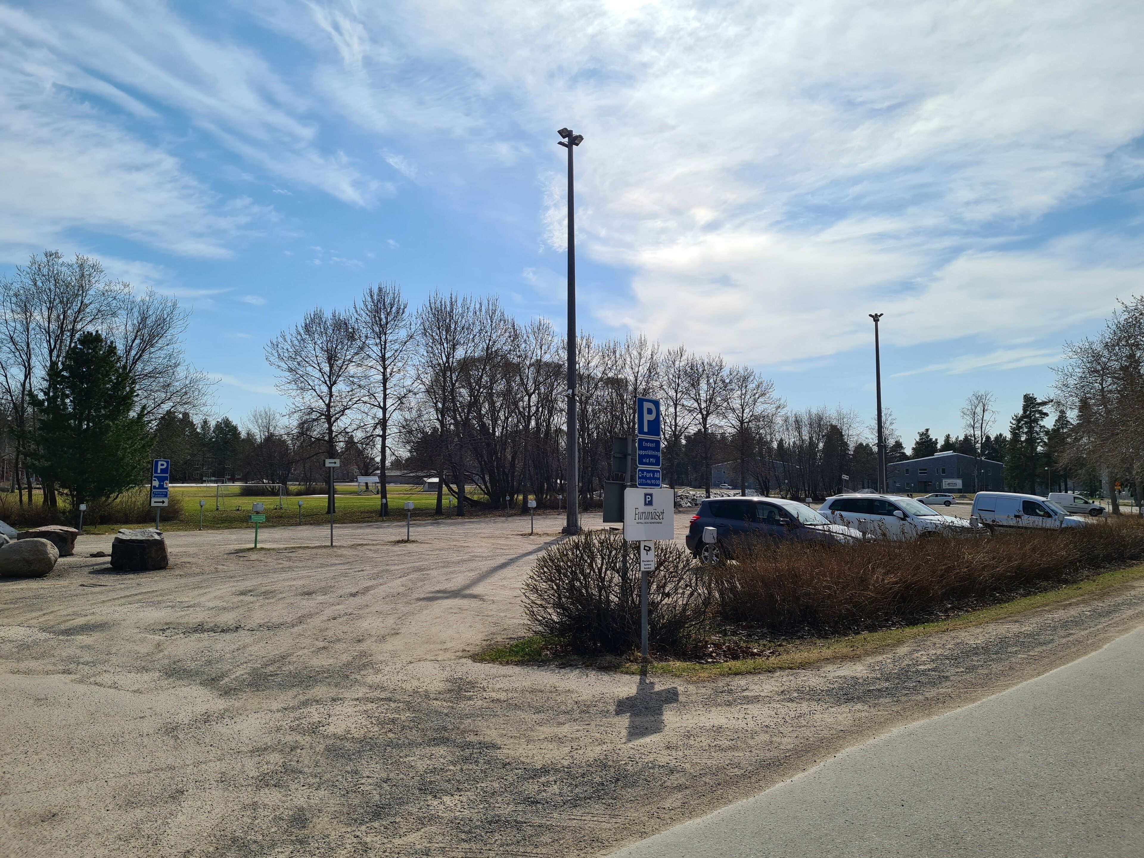 free self-parking, free valet parking