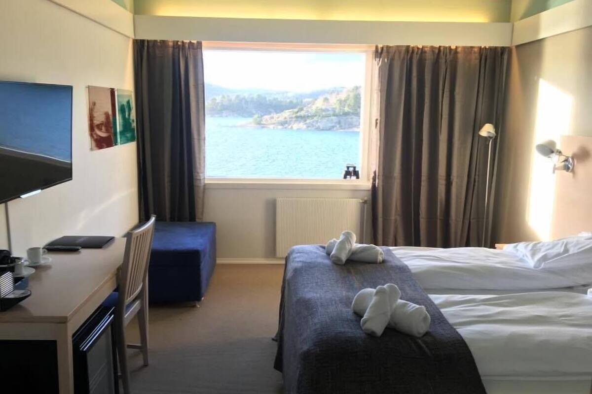 superior double room, 1 king bed | 1 bedroom, desk, free wifi, bed sheets