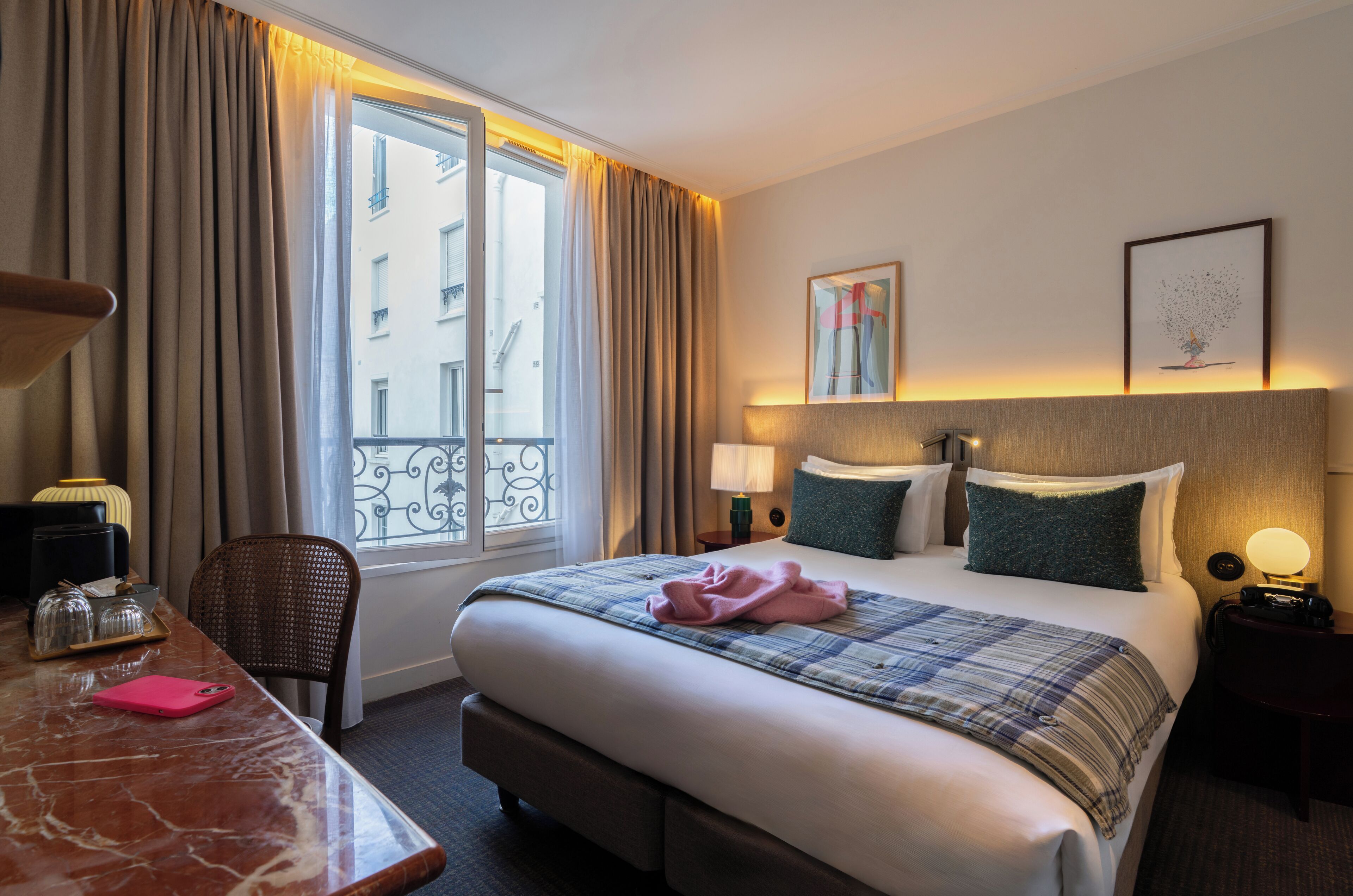 Literie de qualité supérieure, coffres-forts dans les chambres