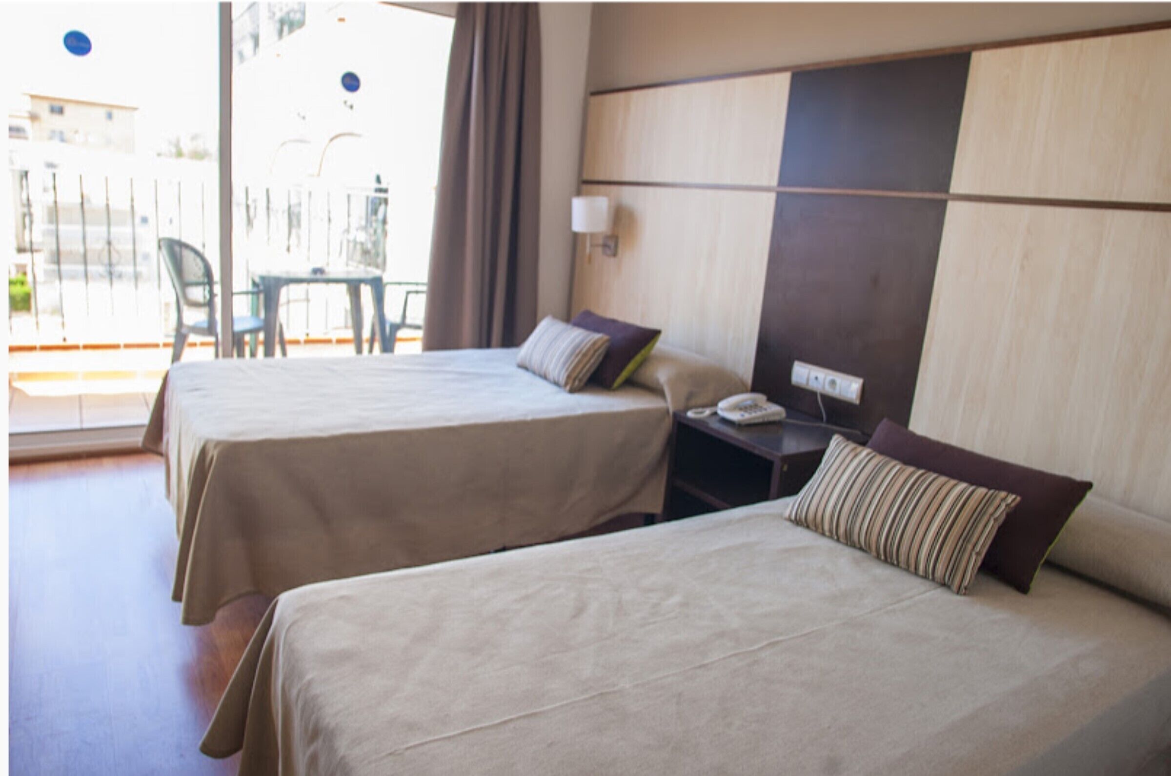 In-room safe, desk, rollaway beds, free WiFi
