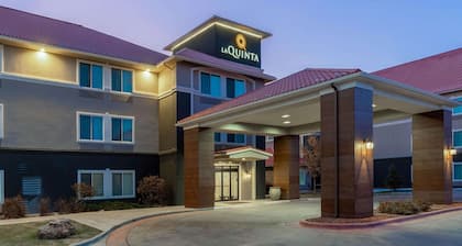 La Quinta Inn & Suites by Wyndham Rifle