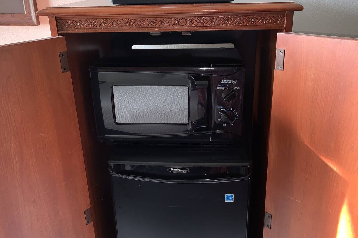 premium bedding, pillow-top beds, individually furnished, desk