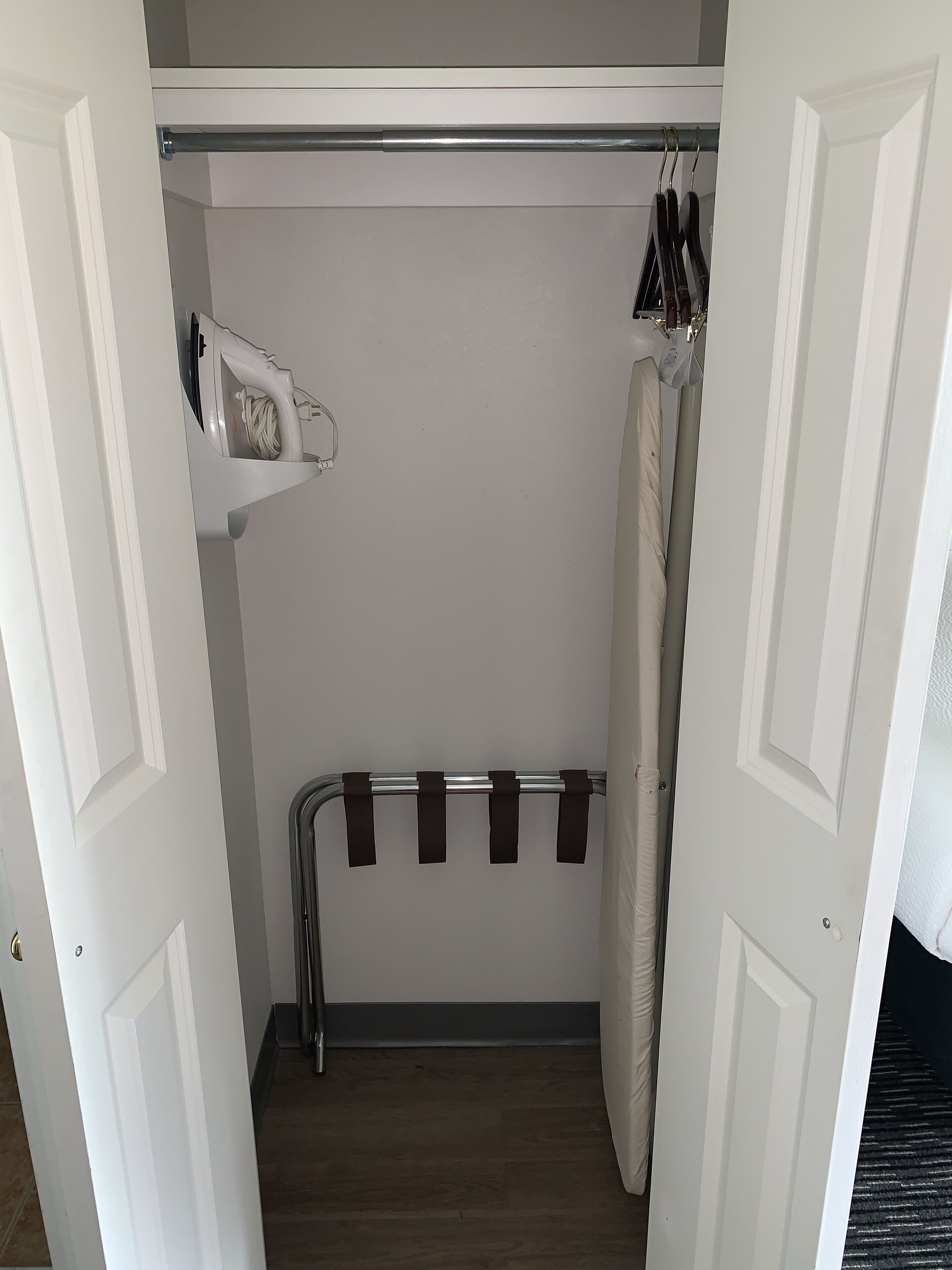 premium bedding, pillow-top beds, individually furnished, desk