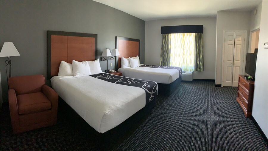 La Quinta Inn & Suites by Wyndham Rifle