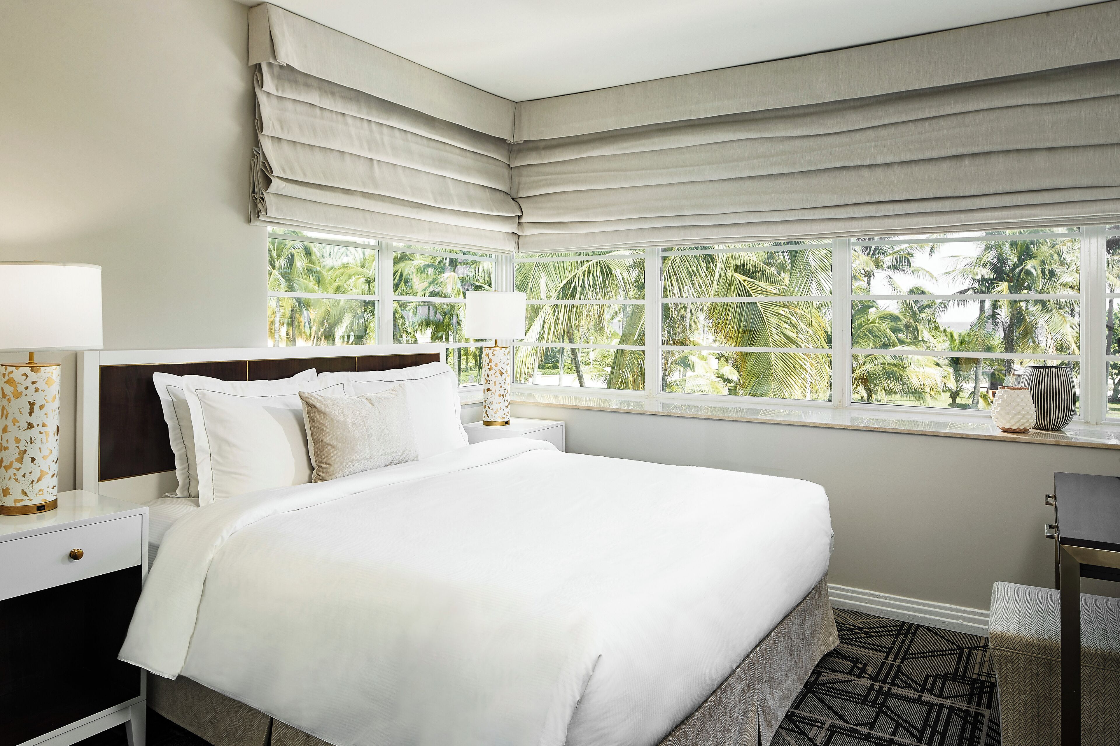 In-room safe, Internet, bed sheets, alarm clocks