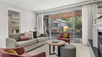 Premium bedding, minibar, in-room safe, desk