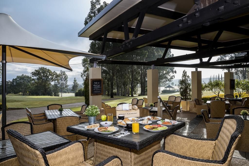 Daily cooked-to-order breakfast for a fee