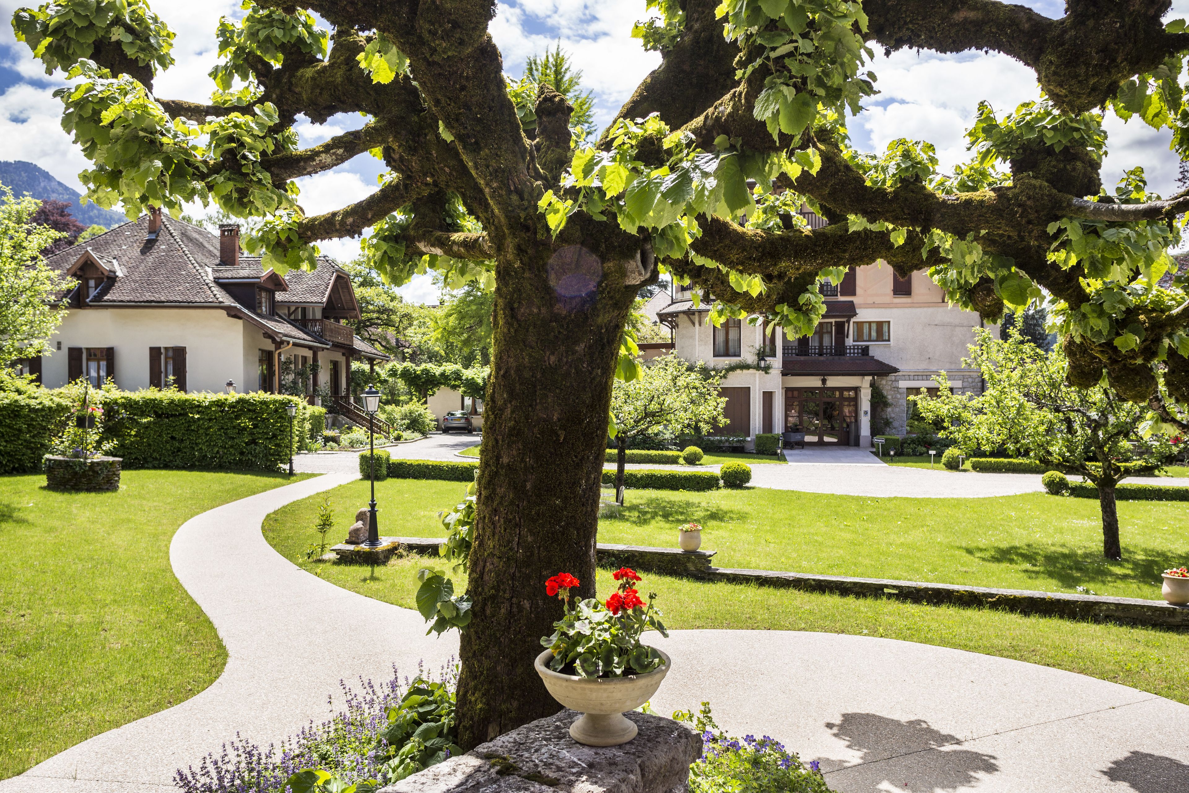 Khuôn viên nơi lưu trú