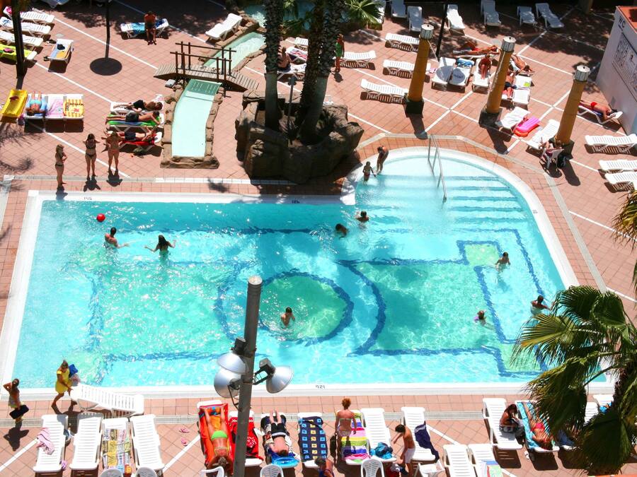 Seasonal outdoor pool