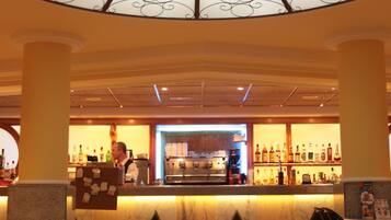 Bar (en el alojamiento)