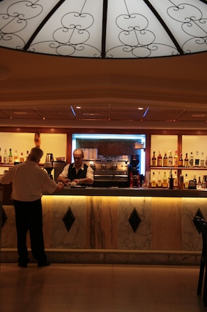 Bar (on property) - Hotel Reymar (Malgrat de Mar)