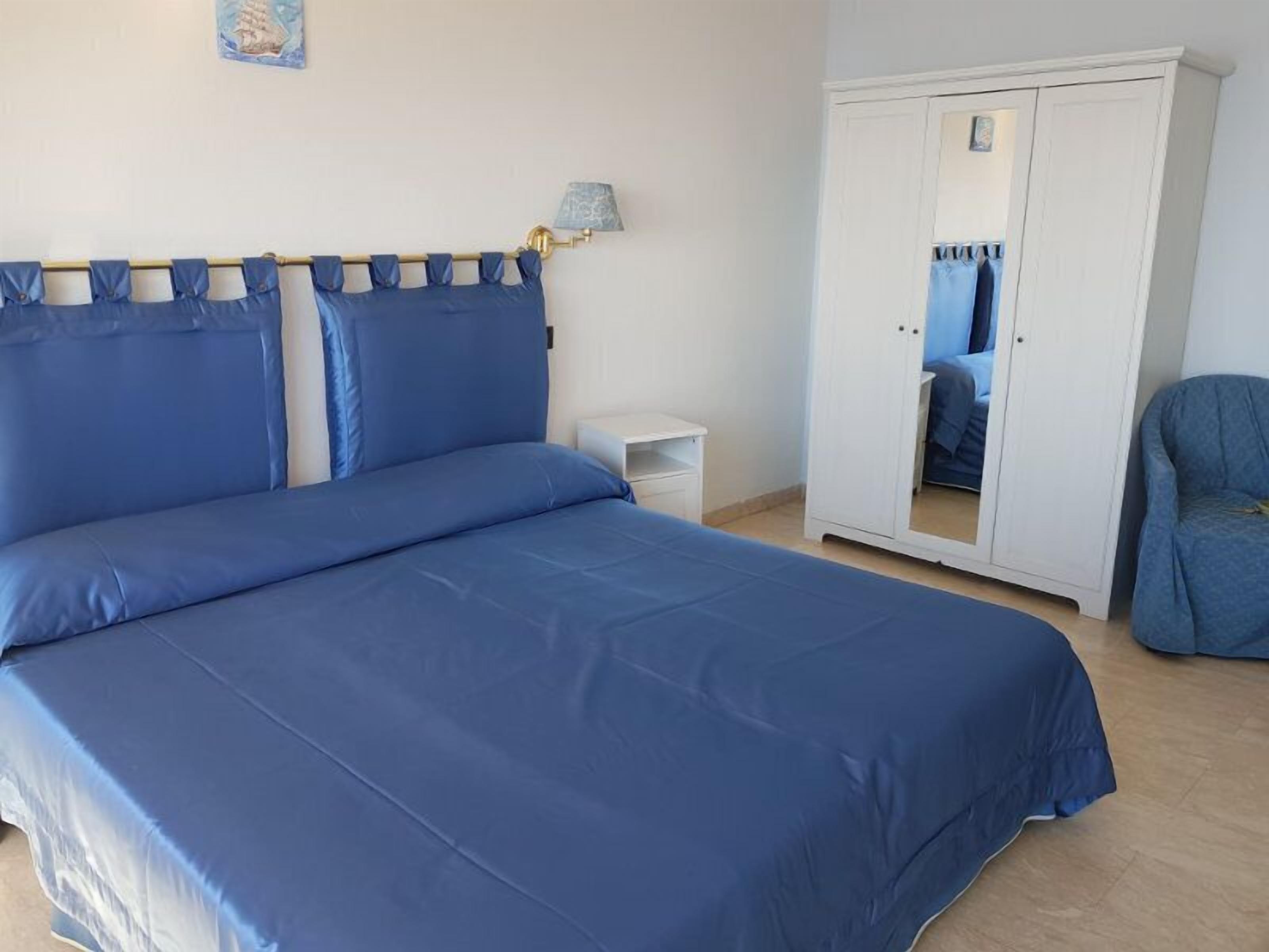 Premium bedding, free WiFi, bed sheets