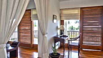 1 chambre, surmatelas, minibar, coffres-forts dans les chambres