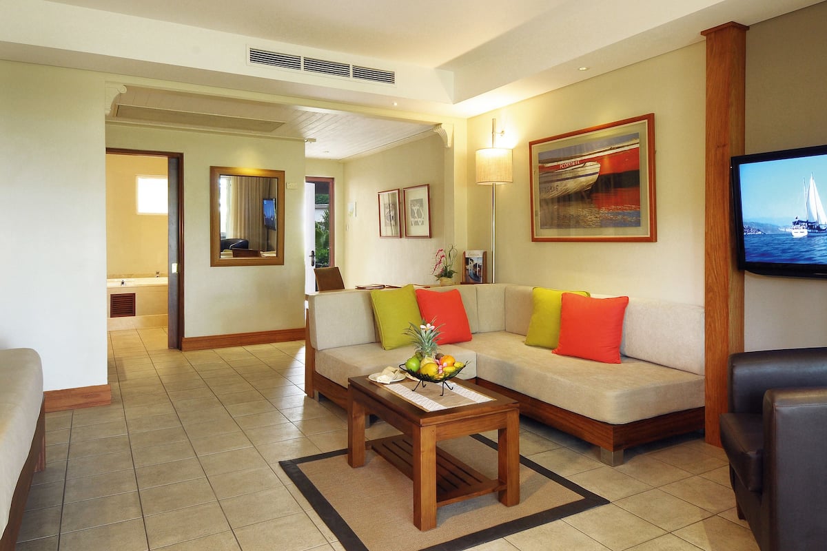 1 bedroom, minibar, in-room safe, blackout curtains