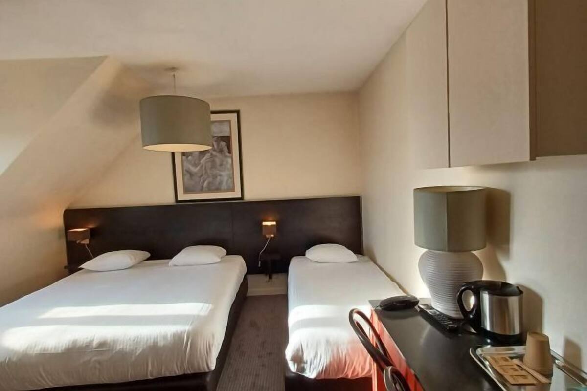 1 bedroom, desk, laptop workspace, free WiFi