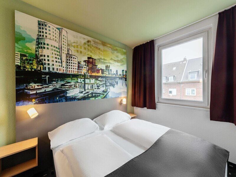Doppelzimmer | Schreibtisch, schallisolierte Zimmer, kostenloses WLAN, Bettwäsche