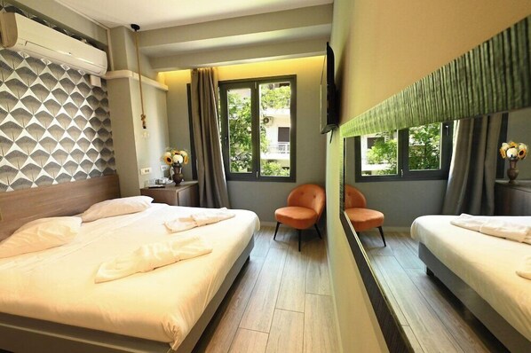 In-room safe, desk, soundproofing, rollaway beds