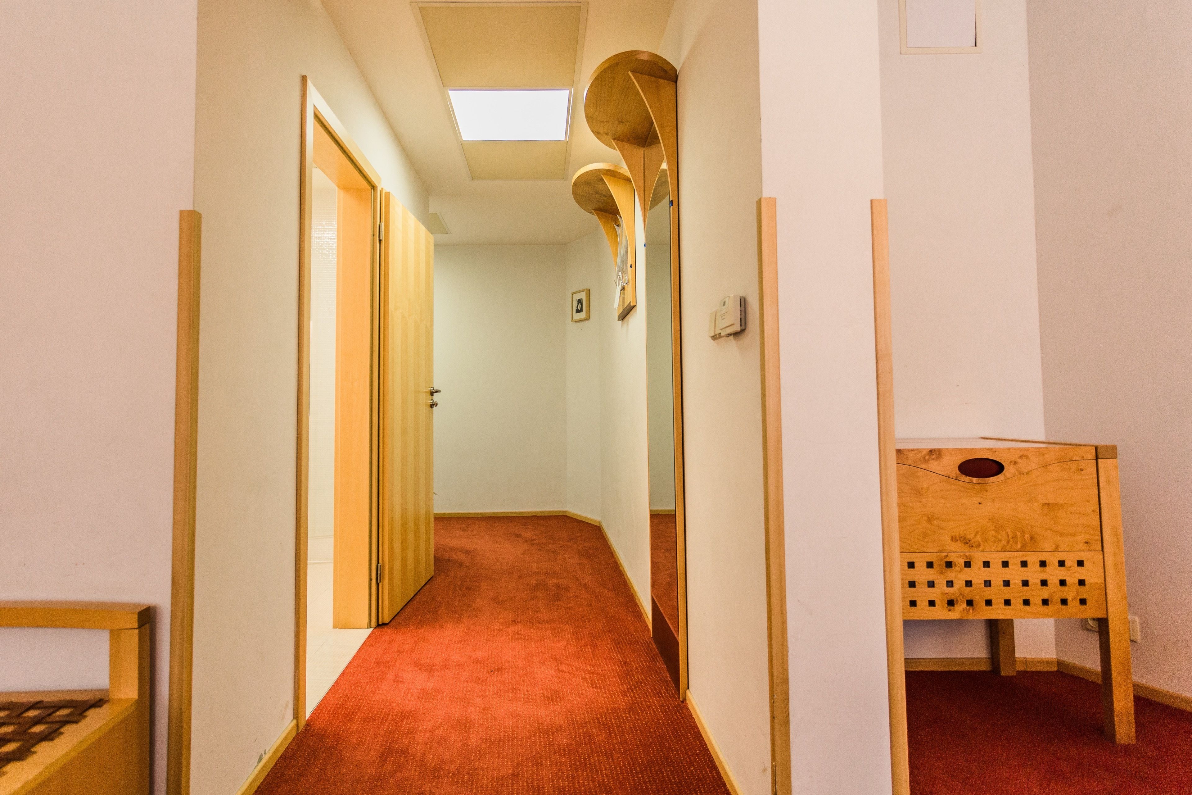 junior suite | minibar, in-room safe, desk, blackout curtains