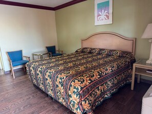 1 bedroom, desk, iron/ironing board, free WiFi