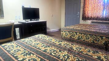 Pillowtop beds, desk, iron/ironing board, free WiFi