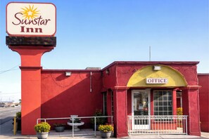 View from property - Sun Star Inn Los Banos (Los Banos)