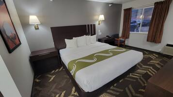 Standard Room, 1 King Bed, Non Smoking | Desk, blackout drapes, free WiFi, bed sheets