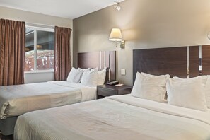 Suite, Multiple Beds, Non Smoking | Desk, blackout drapes, free WiFi, bed sheets - Quality Inn & Suites Salina National Forest Area (Salina)