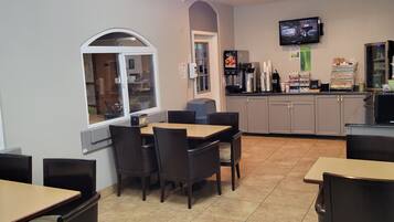 Dagelijks continentaal ontbijt inbegrepen