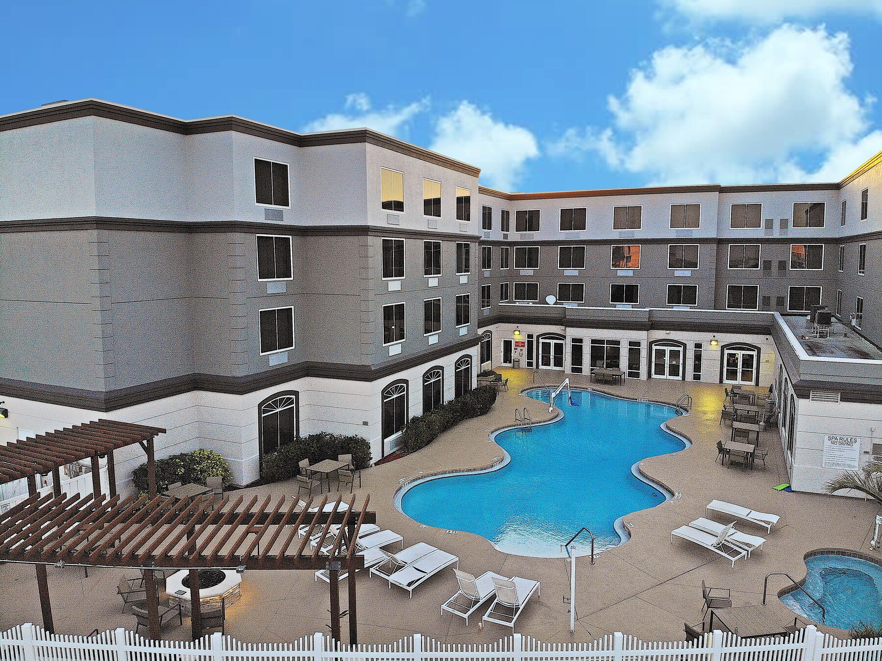 Outdoor pool, sun loungers