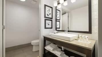 Premium bedding, pillowtop beds, desk, laptop workspace