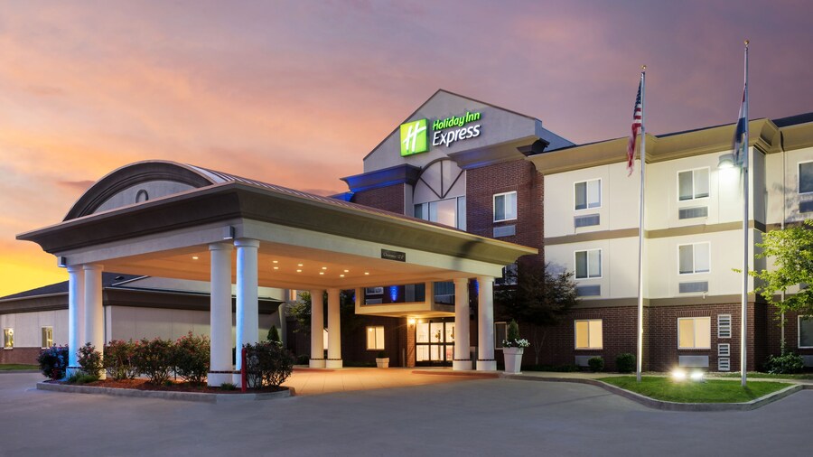 Holiday Inn Express Warrenton by IHG