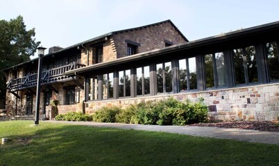 Holiday Inn Carbondale-Conference Center by IHG