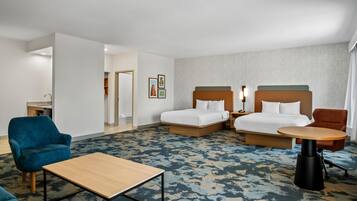 Habitació estàndard | Caixa forta a l'habitació, escriptori i cortines opaques