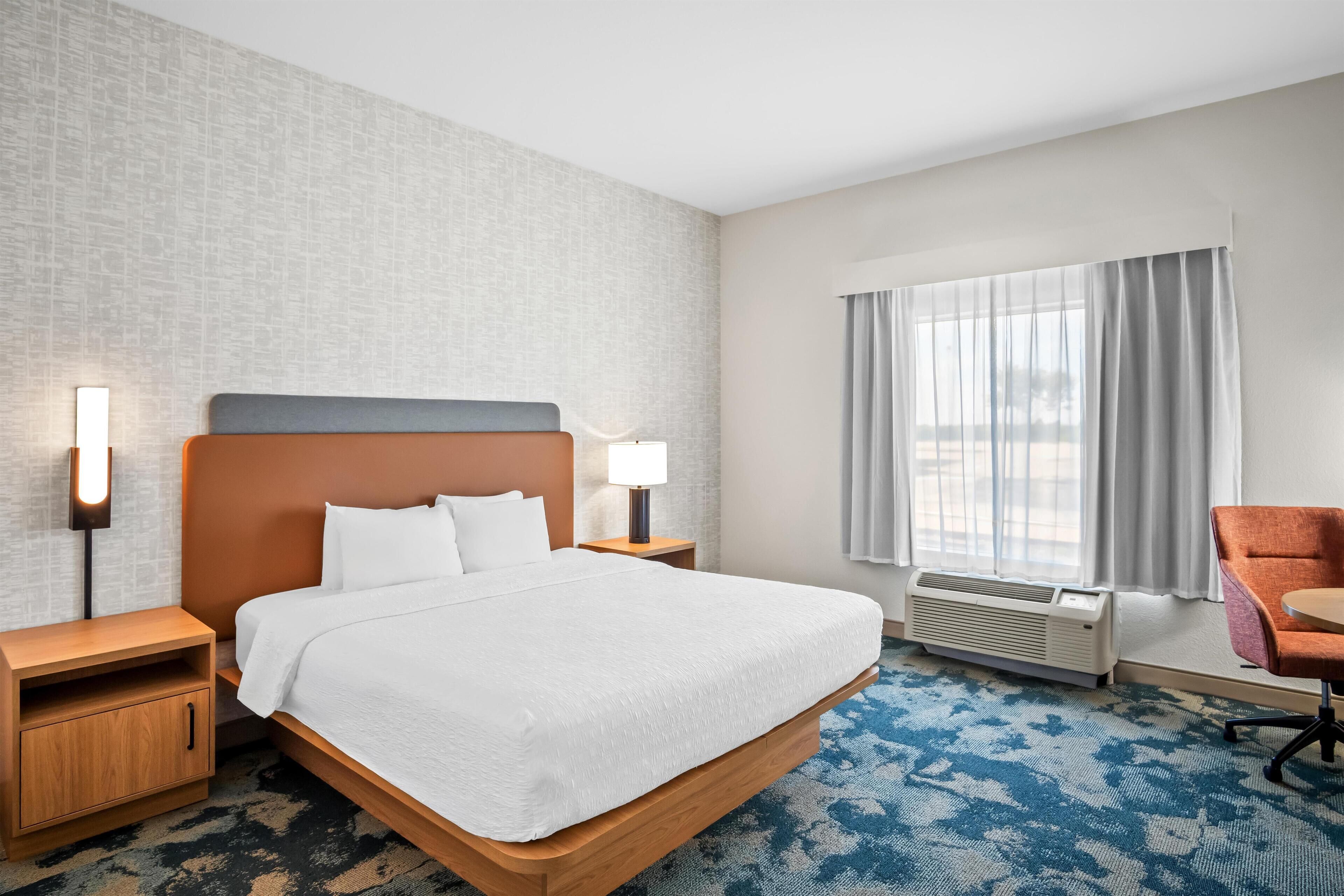 Coffres-forts dans les chambres, bureau, rideaux occultants