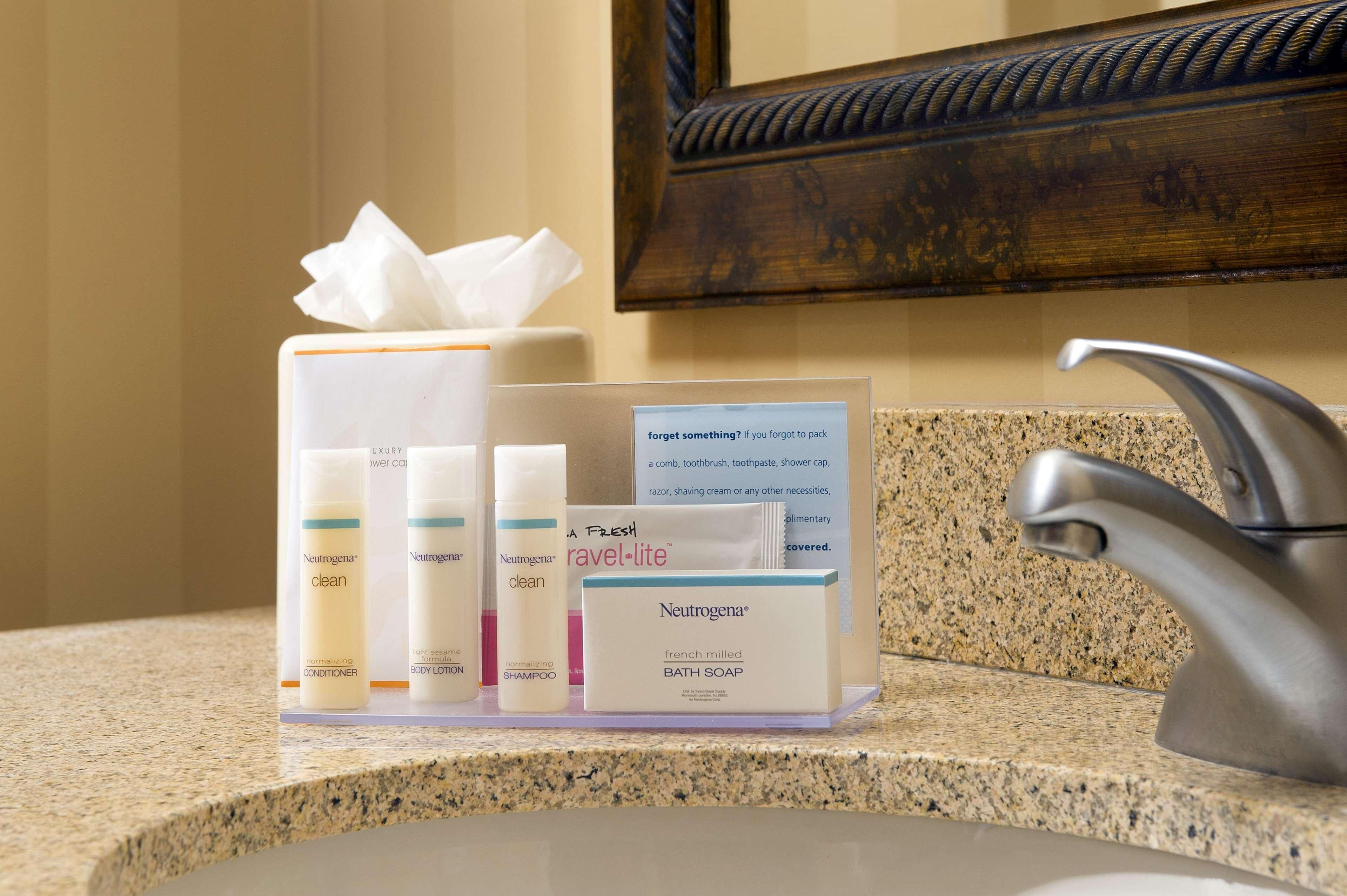 Bathroom | Free toiletries, hair dryer, towels