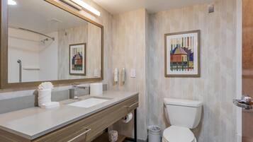 Traditional Room, 2 Queen Beds | Bathroom | Free toiletries, hair dryer, towels, soap