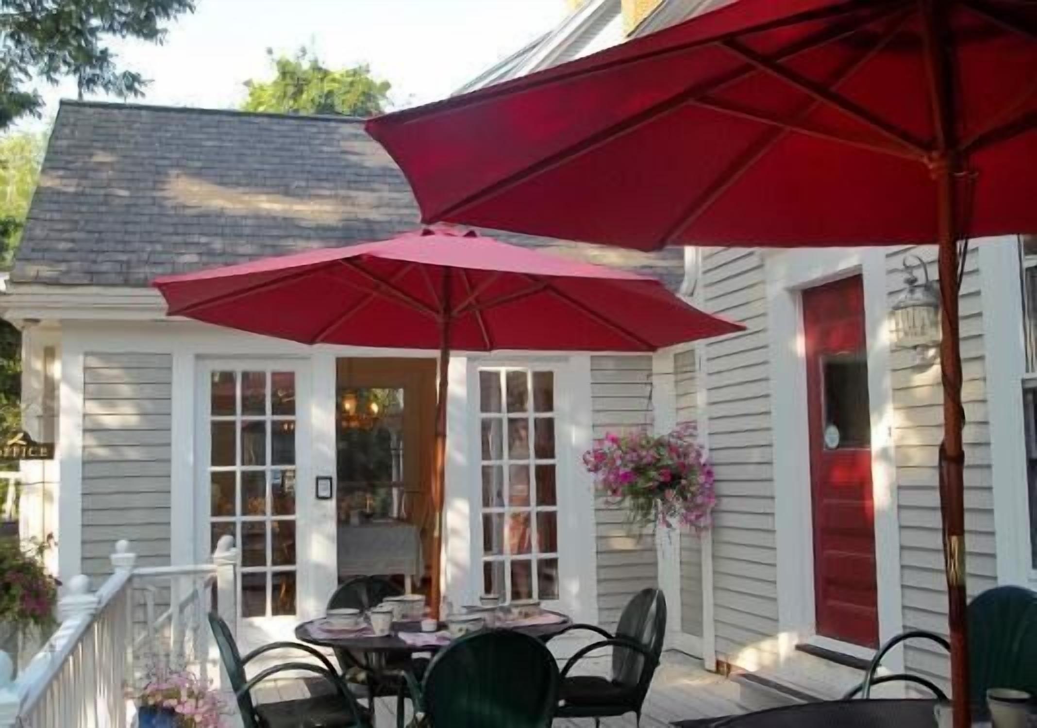 James Place Inn Bed and Breakfast in Freeport, United States