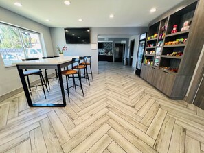 Reception - Quality Inn Tracy I-205 (Tracy)