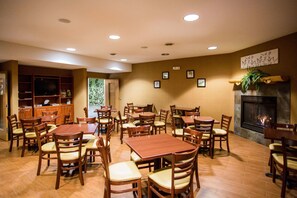 Desayuno bufé gratuito y diario